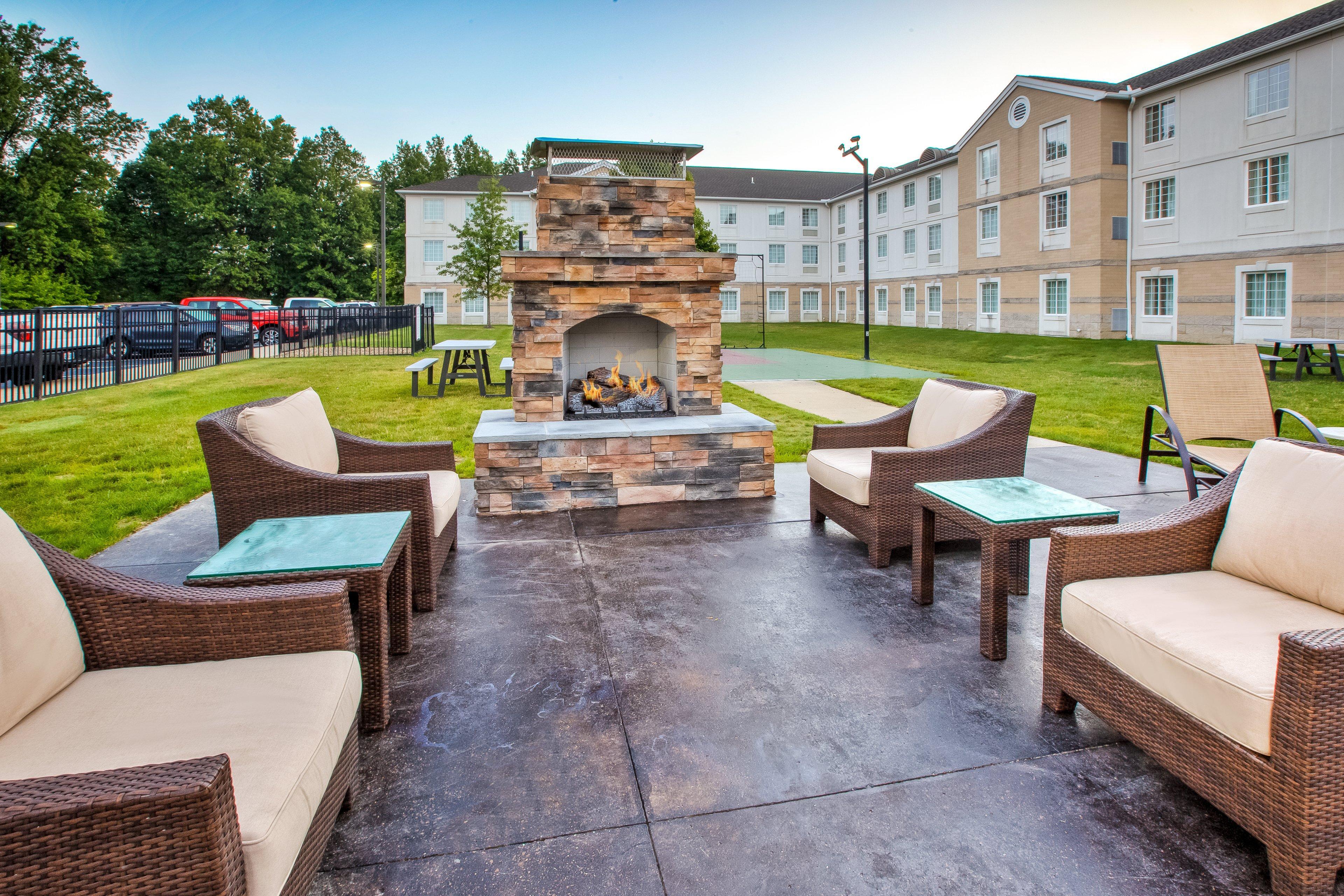 Staybridge Suites Cleveland Mayfield Heights Beachwood By Ihg מראה חיצוני תמונה
